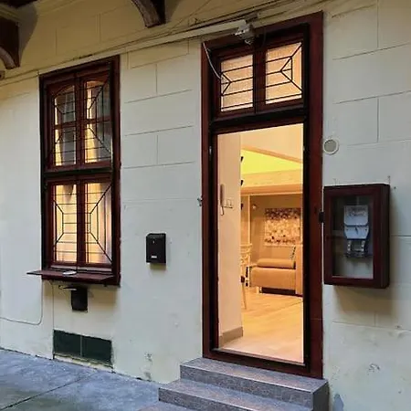 Hevesi Apartman Apartment